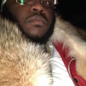 Meet your Posher, Real